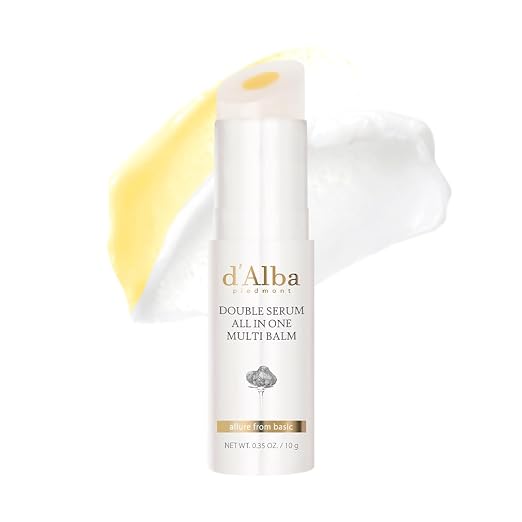 d’alba Double Serum All-in-one Multi Balm, weißer Pflegestick mit geöffnetem Deckel, 10 g